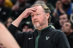 雄鹿宣布炒掉布登霍尔泽 常规赛第一惨遭黑八成主因