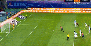 普雷西亚多点射破门