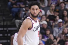 曝尼克斯从未向西蒙斯提出正式报价 双方已进行过沟通