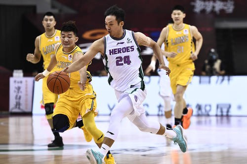 浙江广厦控股vs山东西王视频直播