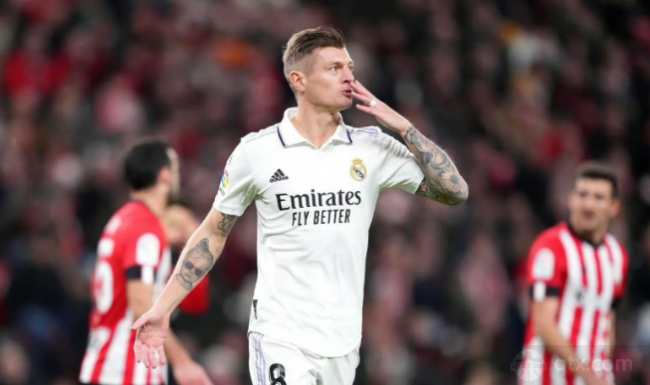 克罗斯吐槽皇马球衣设计