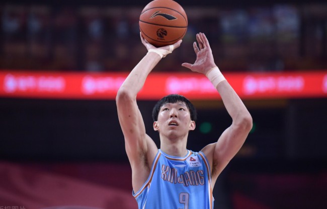 中国男篮未来领军人物周琦