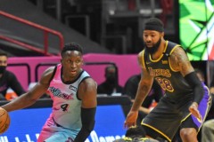 上赛季总决赛队伍湖人实力下降迅速 本赛季惨遭横扫