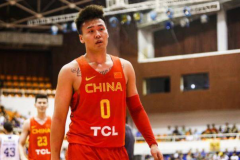 赵睿公布恋情：过去的甜美 如今的心酸