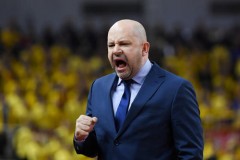 北京首钢：雅尼斯担任球队主教练一职 率队参加三四阶段比赛