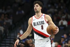 开拓者终结对雷霆16连败 送雷霆新赛季首败