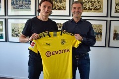 德国国脚舒尔茨加盟多特蒙德  双方签约五年至2024年