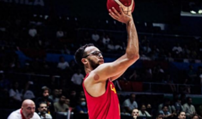 中国男篮归化球员李凯尔