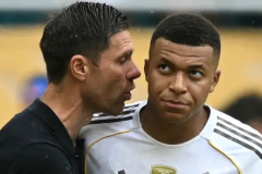 姆巴佩缺席皇马换帅后首场训练 膝伤恢复后仍需要休整