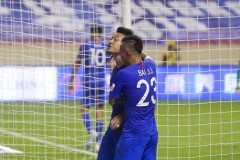 谢场被嘘与球迷起冲突 曹赟定输球失理智