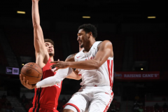 NBA夏季联赛：猛龙92-火箭76  格林13分中途伤退