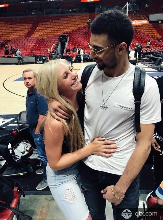 贾马尔穆雷怎么了 数小时登顶热搜