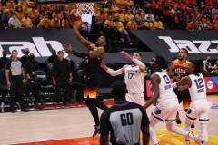 米切尔霸气回归 爵士复仇成功