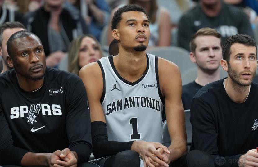 文班亚马生涯11次单场30+5封盖追平麦卡杜