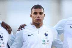 西班牙三大报今日头版：姆巴佩格里兹曼内马尔