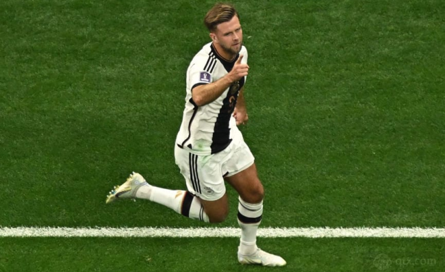 克林斯曼称赞菲尔克鲁格