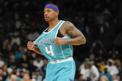 小托马斯32分4助攻5三分 期盼回归NBA舞台