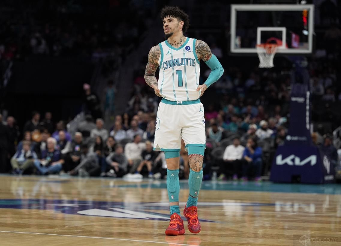 湖人明日将战黄蜂