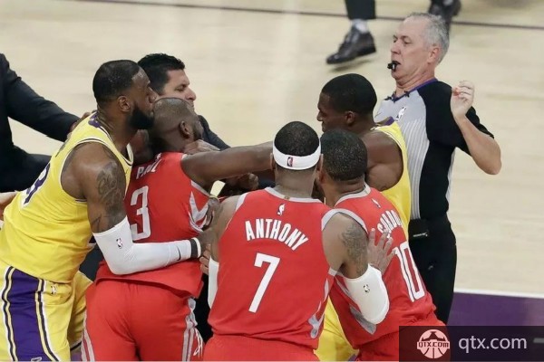 火箭湖人冲突保罗隆多互殴 保罗禁赛两场是否合适