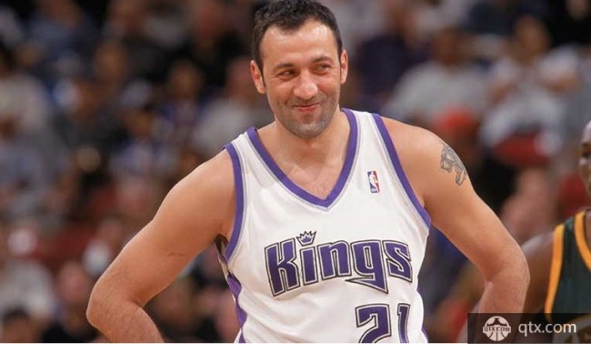 “全能中锋”鼻祖迪瓦茨