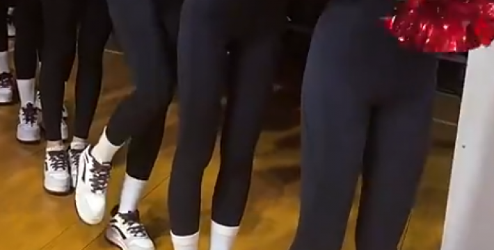 全部都是大长腿!辽篮啦啦队