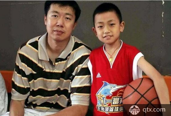 【收录】王治郅老婆宋杨恋爱史 王治郅和老婆离婚了吗？