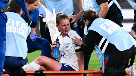 英格兰中轴线全部受伤