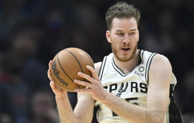 曝马刺计划送走珀尔特尔 计划在新赛季开始前完成交易