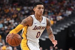 米切尔表示库兹马防守提升到另一水准 防守十分专注