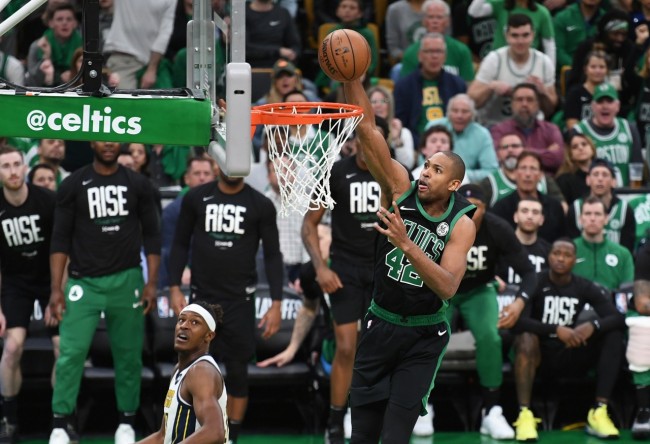 步行者和湖人是霍福德的潜在下家