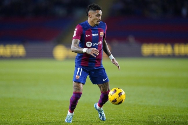 拉菲尼亚首选留在巴萨