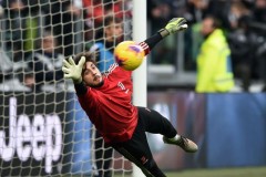 名记：尤文和热那亚开启关于佩林的谈判