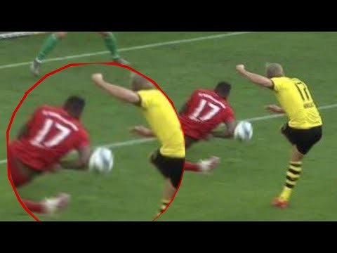 博阿滕疑似手球