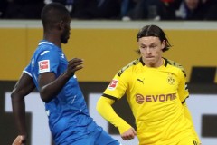 图片报：舒尔茨半程评分为多特最低