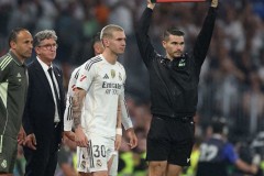 马斯坦托诺完成皇马首秀 刚刚年满18岁