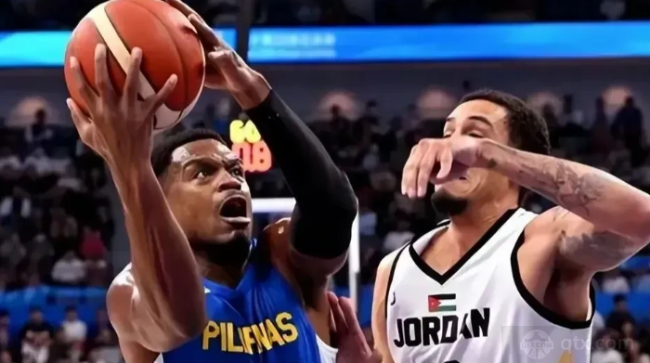 菲律宾男篮队员布朗利