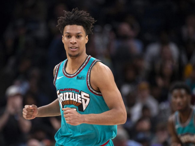 克拉克右股四头肌受伤将至少缺阵两周