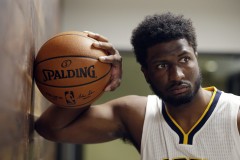 鹈鹕将希尔和四号签交易至老鹰