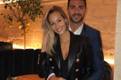 恭喜！佩莱向瓦尔加求婚成功 8年爱情长跑修成正果