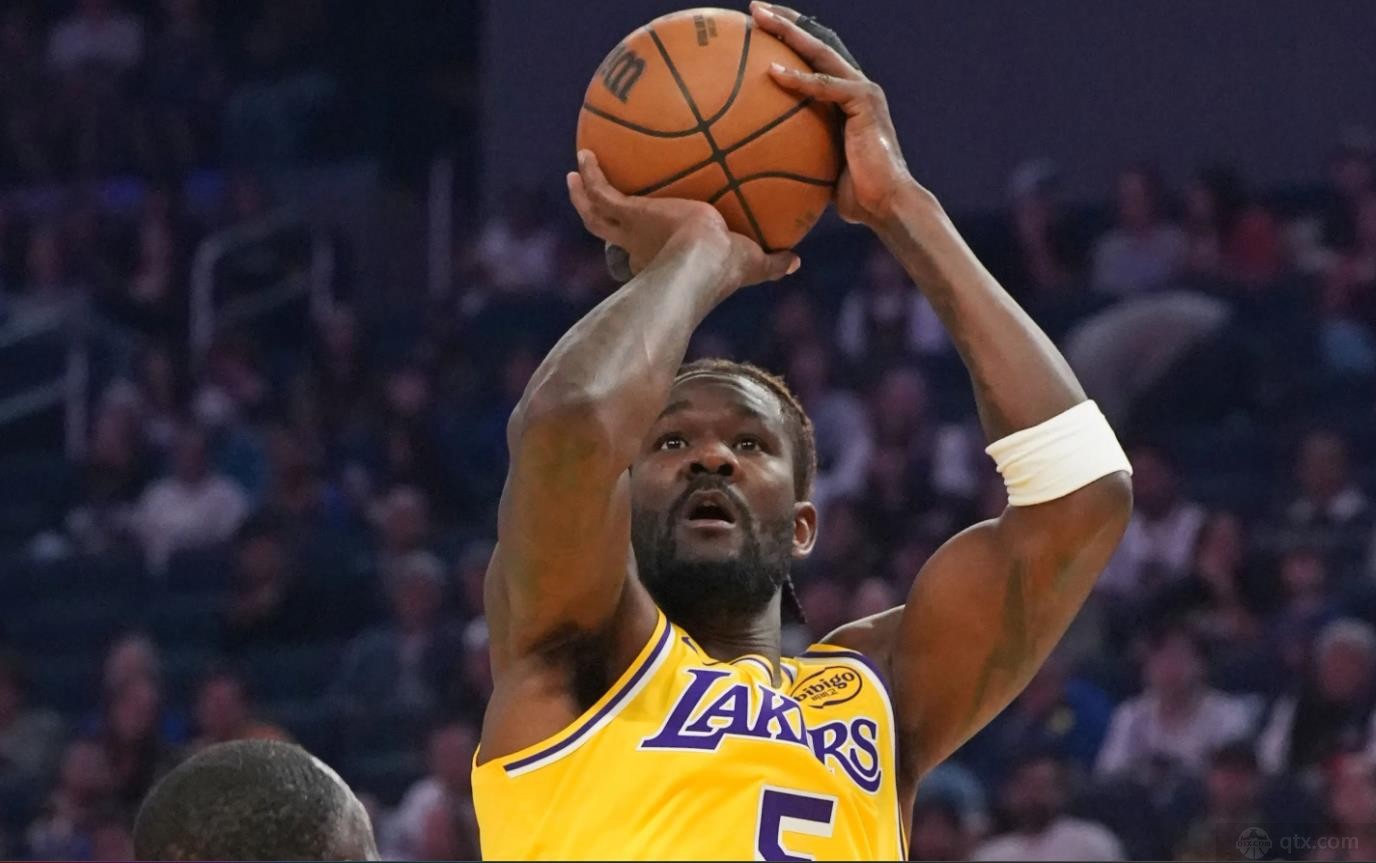 艾顿出战26分钟高效砍下14分8板