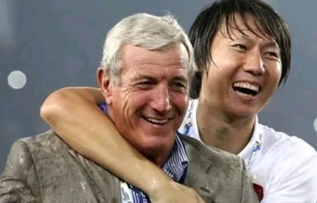 银狐里皮与李铁