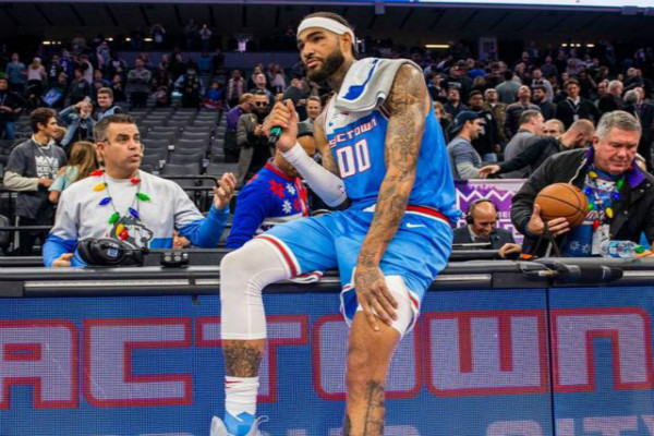 勇士签下考利斯坦