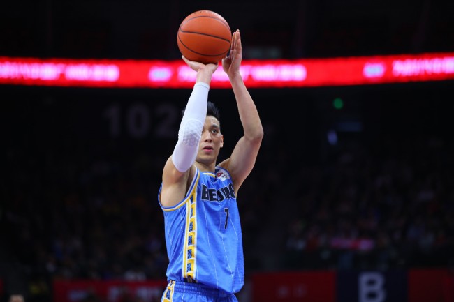  北京男篮用林书豪替换尤度