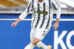 瓦伦西亚出售格德斯换取阿图尔 尤文希望蝙蝠军团承担阿图尔一半的薪水