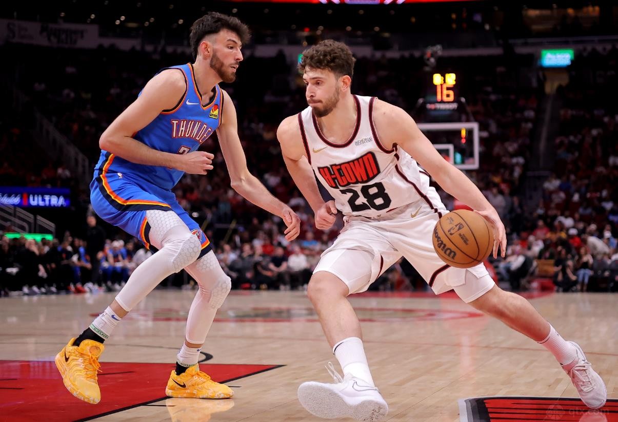 巴克利预测新赛季西部前四球队