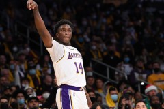 湖人计划和斯坦利-约翰逊续签10天短合同 确保阵容灵活性