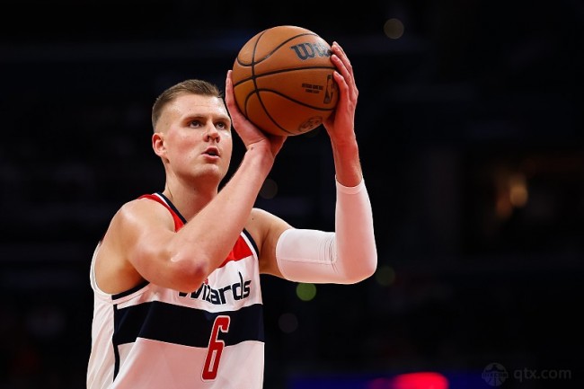 克里斯塔普斯·波尔津吉斯