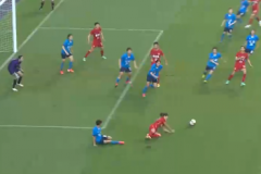 女足联合队2比1逆转江苏晋级四强 王霜点射扳平 肖裕仪锁定胜局