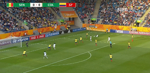 雷耶斯放倒尼亚纳