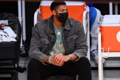 湖人官方宣布：今日主场迎战公牛 浓眉和波普因伤缺阵